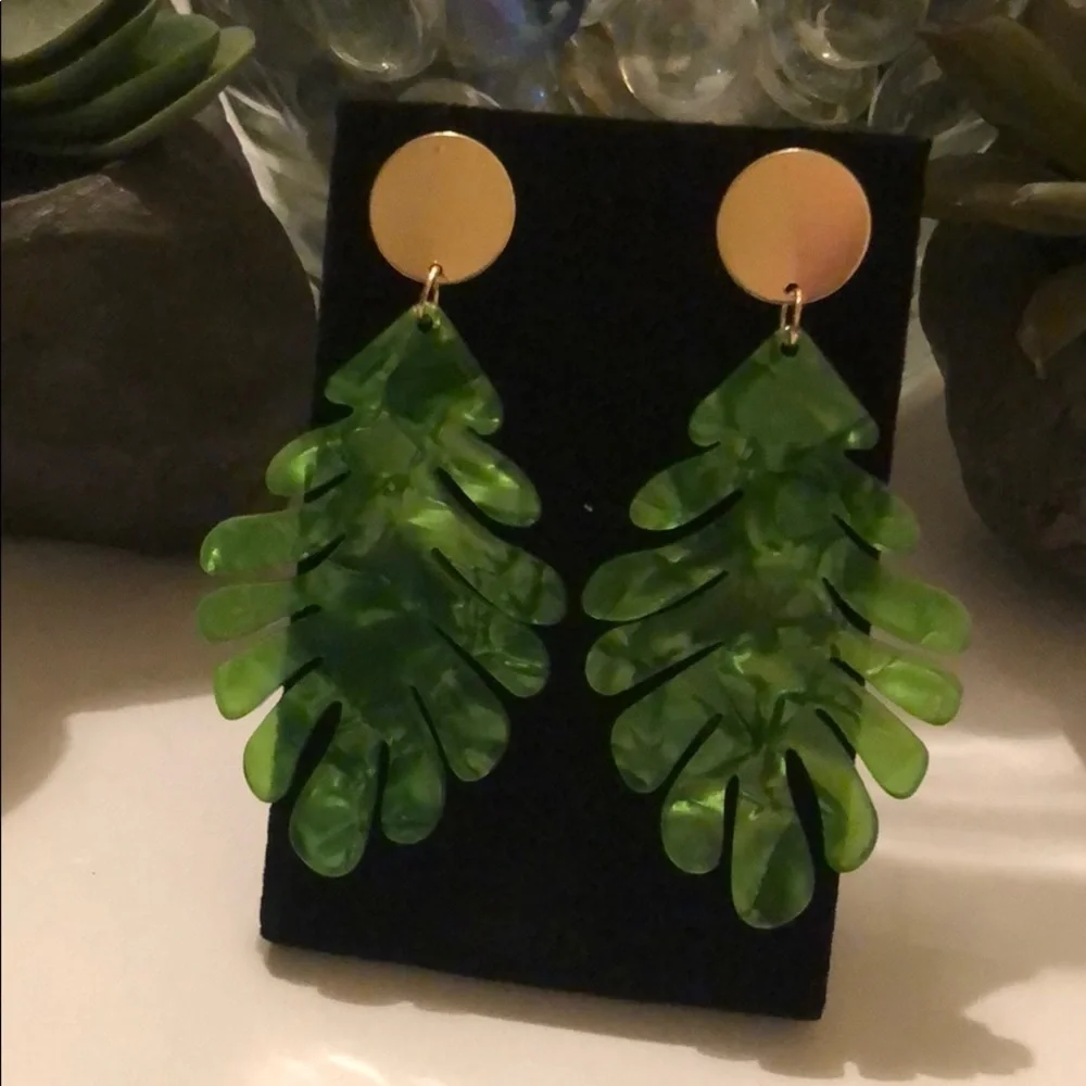 Green Acrylic Monstera Leaf Drop Earrings Gold Tone Tropical Botanical Statement